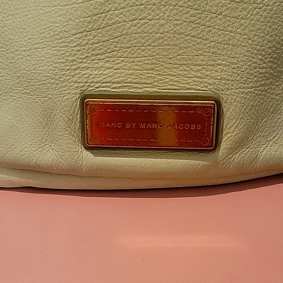 70.Marc Jacob Authentic Bag - Picture 2 of 12